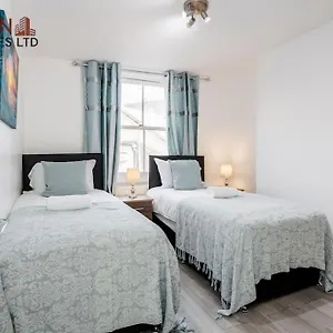 Apartment Conen Breccia, London