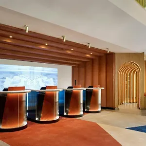 5* Ξενοδοχείο Montcalm East, Autograph Collection